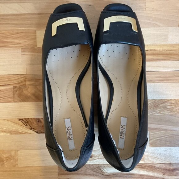 Geox Respira Black Leather Wedge Heels gold hardware Size 37 Peep-Toe open toe - Picture 6 of 16